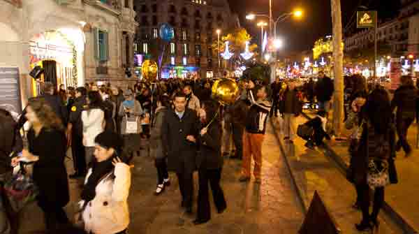 Passeig de Gràcia Shopping Night